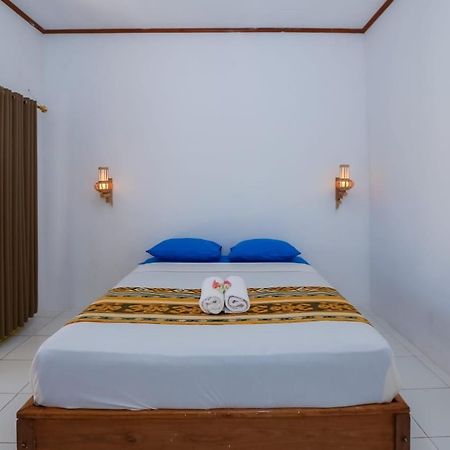 Radika House Lägenhet Gili Trawangan Exteriör bild